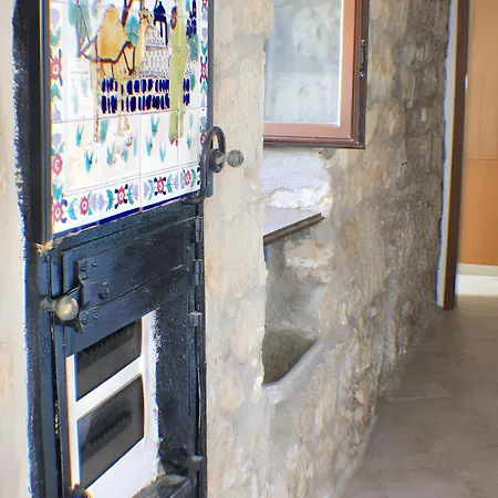 Spacious In With Shared Pool & Garden Apartment Modica